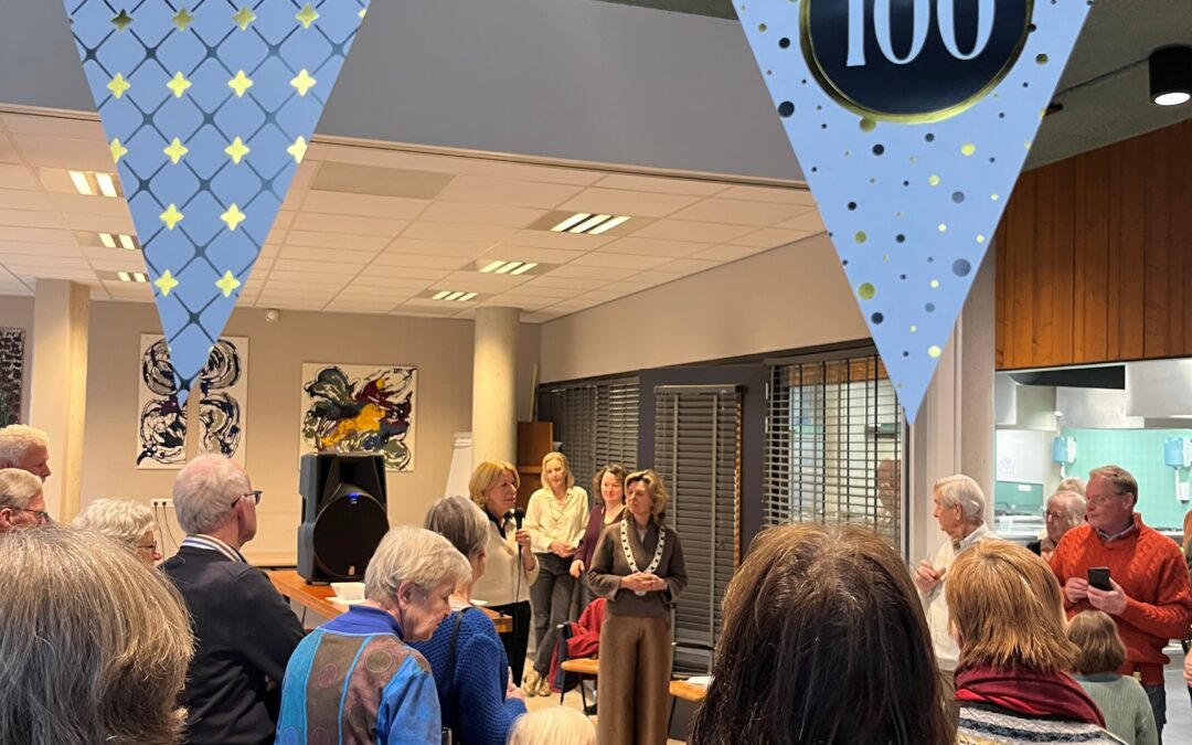 Aftrap ‘100 jaar Hoge Dennen’ tijdens nieuwjaarsborrel